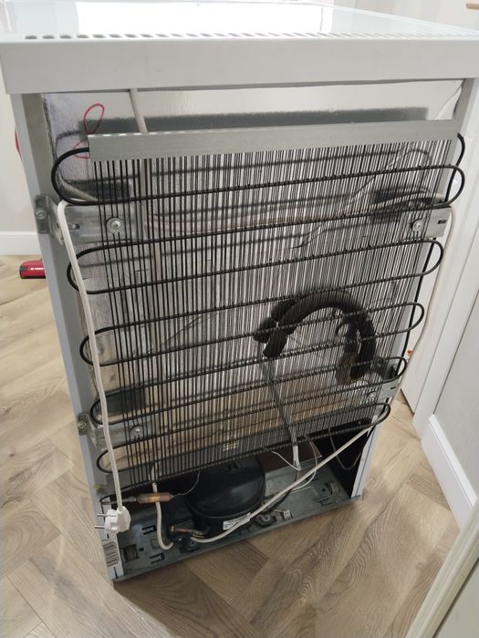 Продам морозильник Бирюса