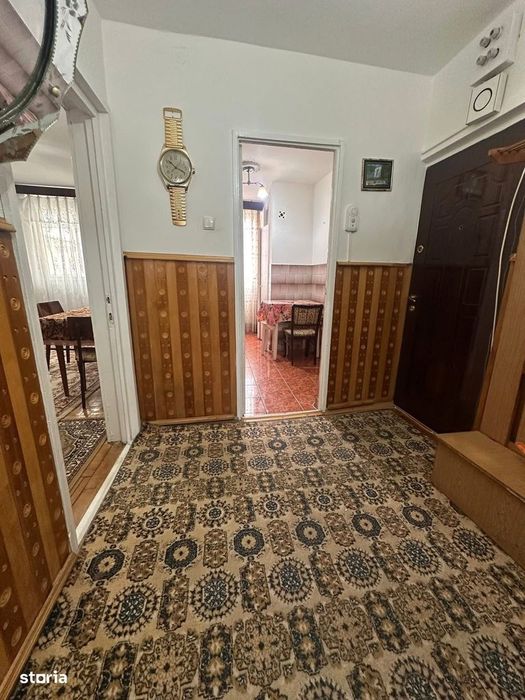 De vanzare apartament cu 4 camere,2 bai și 2 balcoane,etaj intermediar