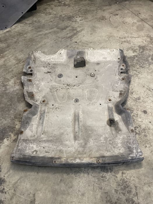 scut motor plastic bmw seria 3 gt f34 2.0 motorina 2015