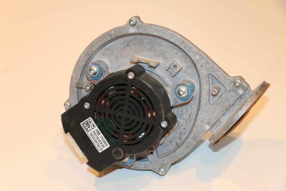 Ventilator FIME MOD.PX118019 02 325V DC 60W centrala Ariston Cares HS