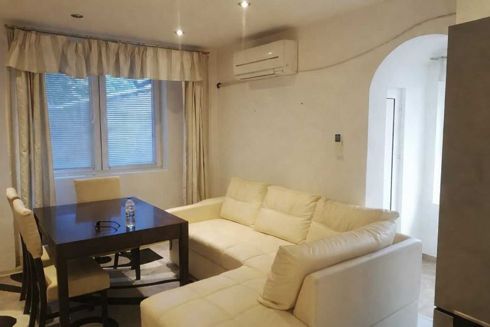 Двустаен апартамент под наем | Кършияка | 300€