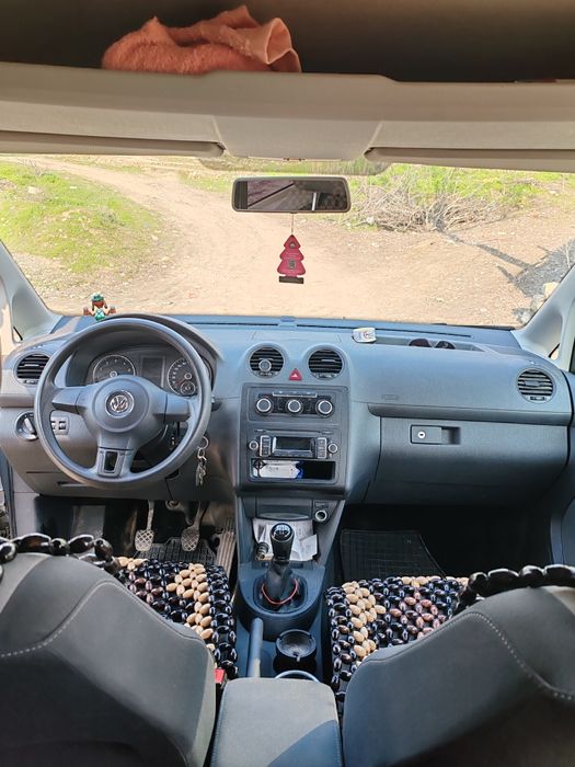 Vând volkswagen caddy