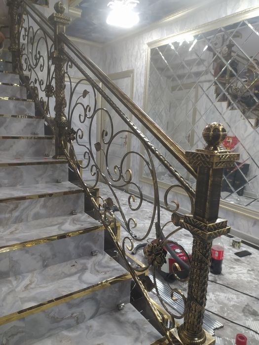 Решетки перила стеклянные ворота будки из сэндвич панелей под ключ пан