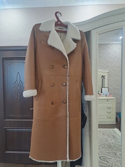 Продам женскую дубленку