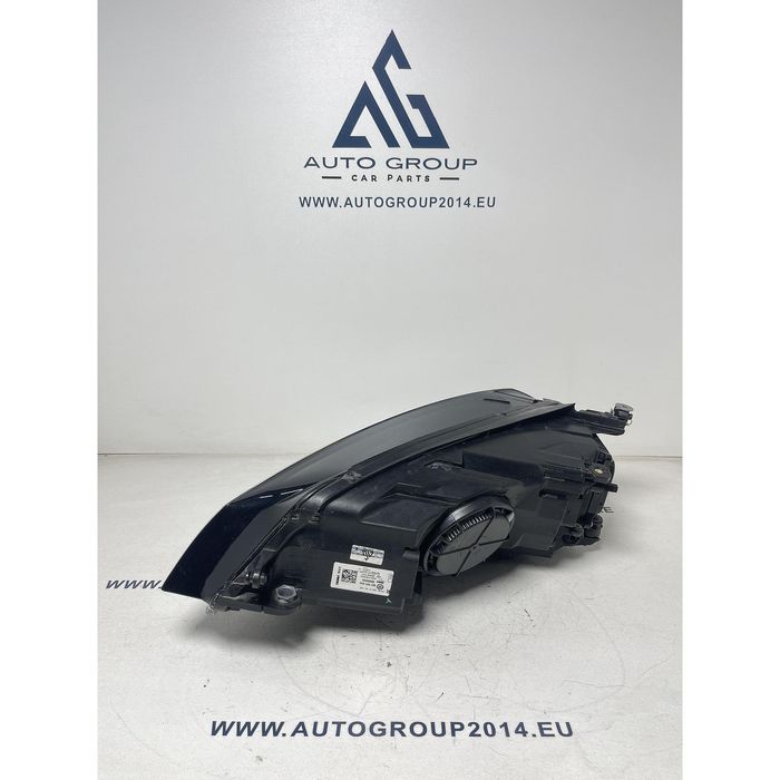 Десен фар за vw golf vii - 5g1941044