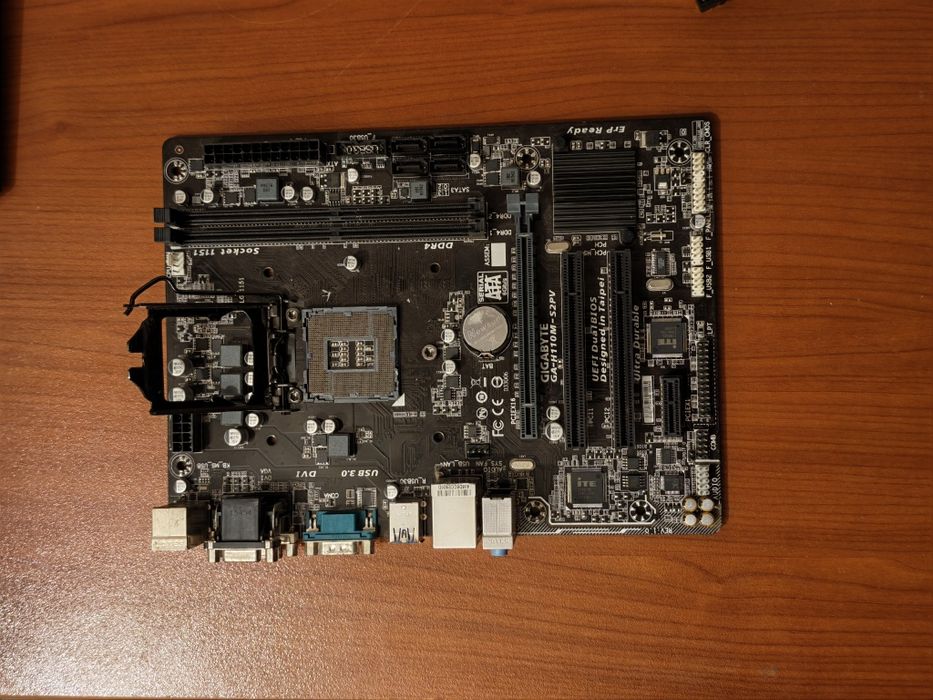 Gigabyte H110M - S2PV сокет 1151