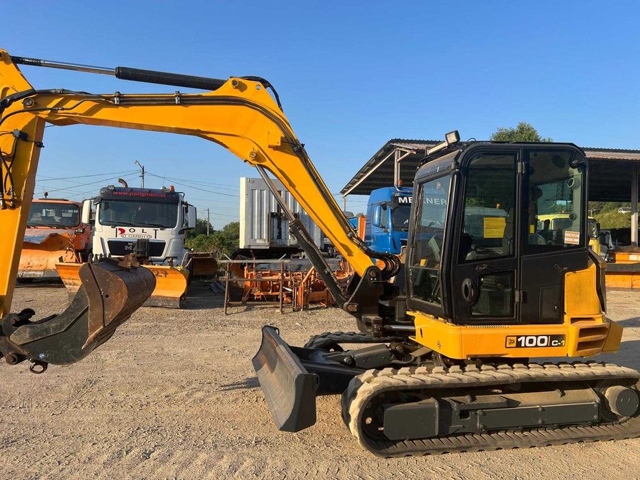 Excavator JCB100 C-1 an 2017 , 9,8 to