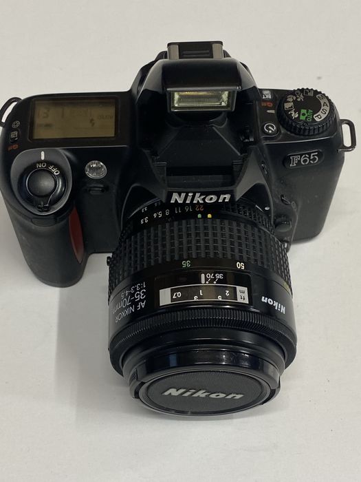 Aparat foto analog Nikon F 65-obiectiv AF Nikkor 35-70 / 80 mm