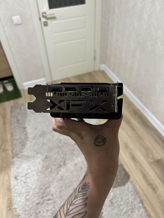 Видеокарта XFX RX 6600 XT