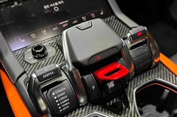 Lamborghini Urus V8 SE 812 Л.С.