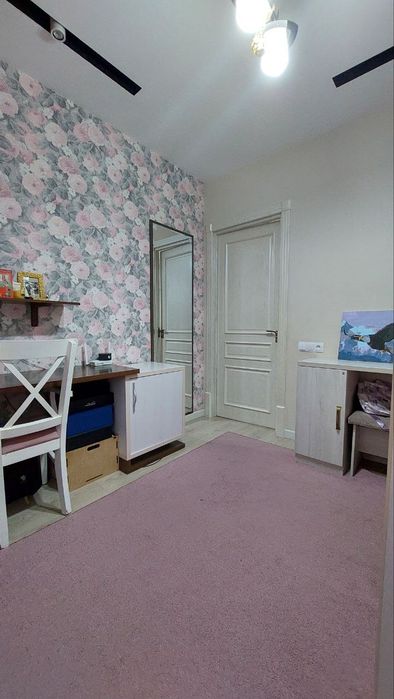 Продаётся на Карасу-2 3ком