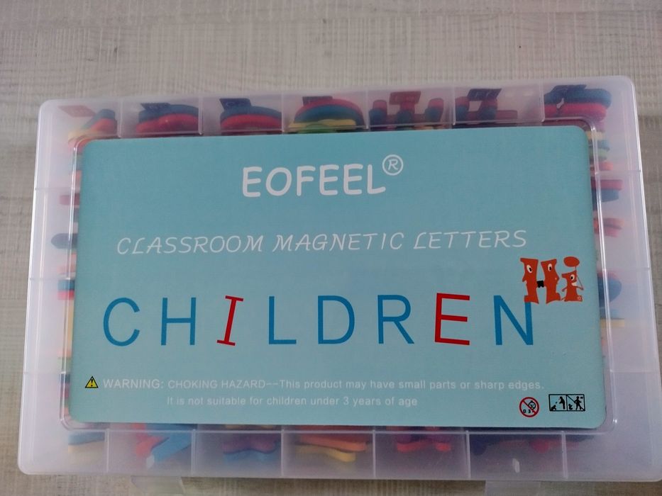 Set 253 piese cu litere si cifre magnetice