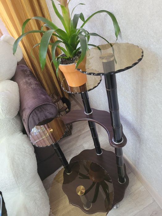 Полка дерево +стекло высота 110