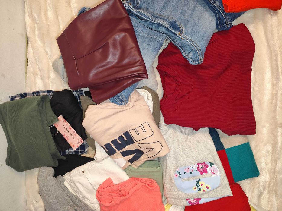 Продават се дамски дрехи за дами S,M