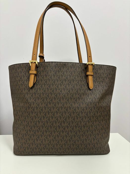 Продаю сумку Michael kors оригинал