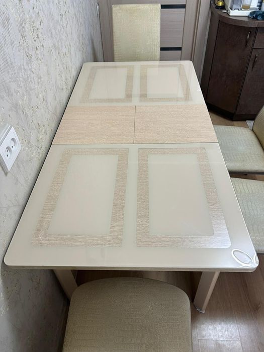 Продам стол со стульями