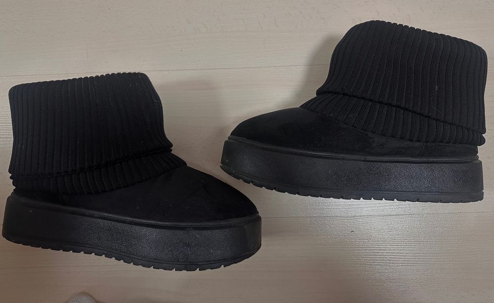 Ghete Ugg iarna Zara