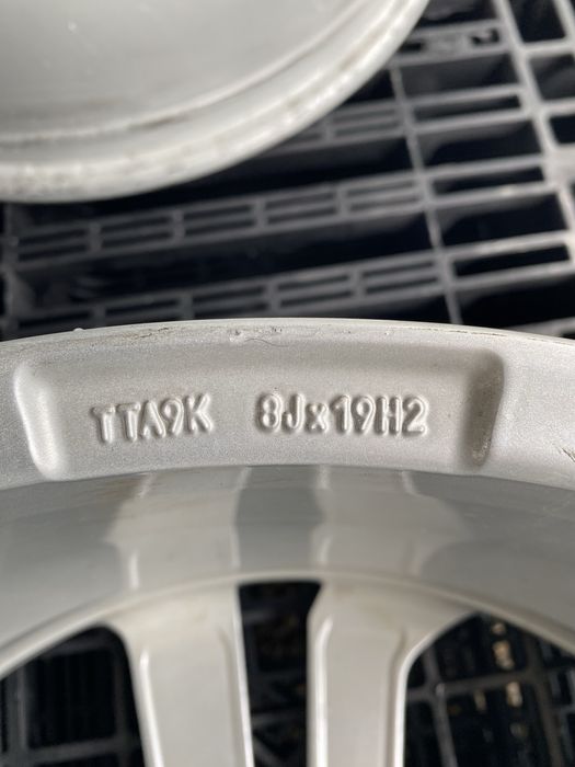 19 цола 5 х 112 мм ID 4 , ID 5 , ID 6 VW , Ауди Q 3 , Q 4 , Шкода