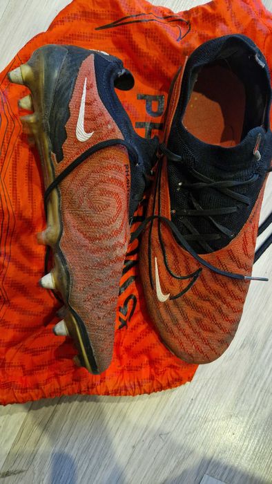 Футболни Бутонки 42,5