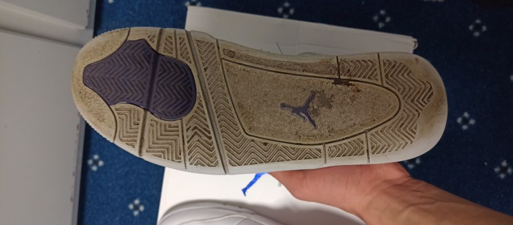 Jordan 4 Metalic Purple