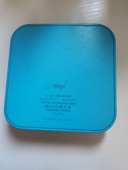 Baterie portabila Aigo 10400mAh