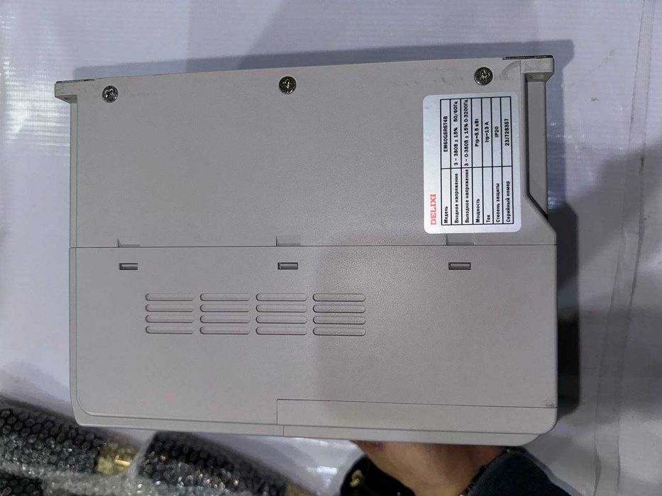 Частотные преобразаватель Inverter Delixi для плавного запуска мотора