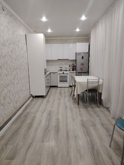 Продам 5 комнатную квартиру