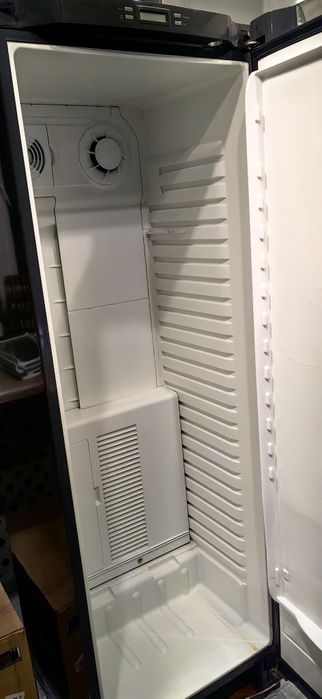 Продам холодильную камеру  Electrolux