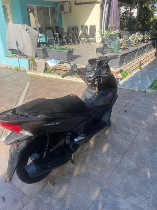 Honda PCX 125  в перфектно състояние без документи