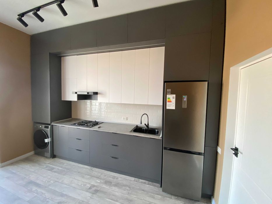 New 2-bedroom apartment for rent in a newly built building.