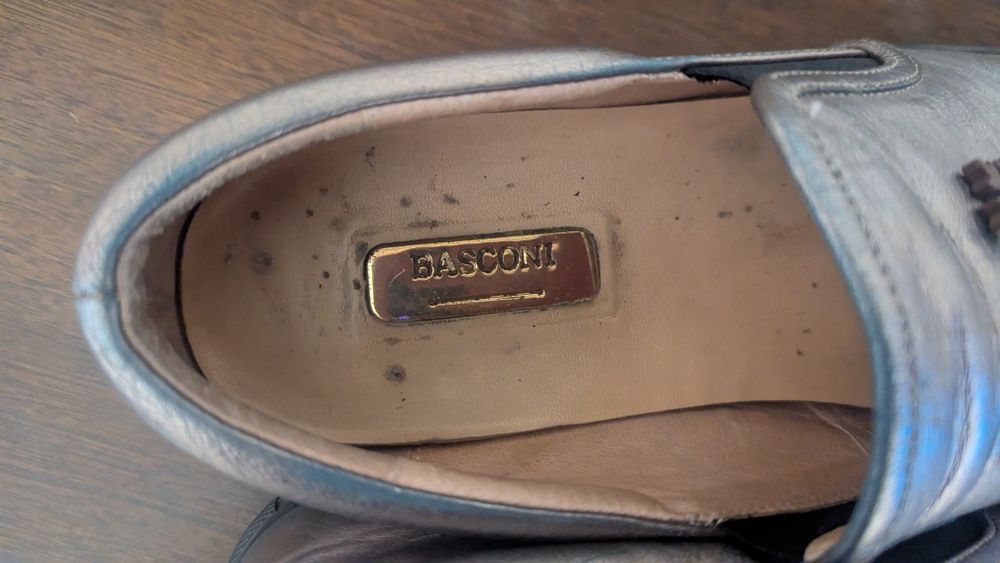 Продам женскую обувь -кожа Баскони.