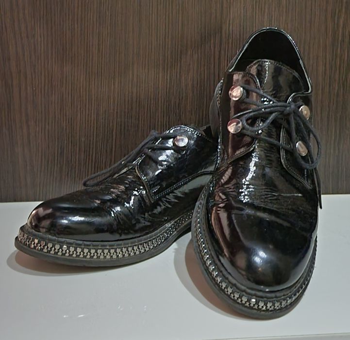 Продам туфли размер 39