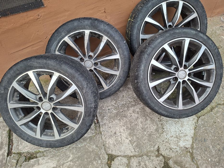 Vând genți  205 45 16 mai multe detalii in privat