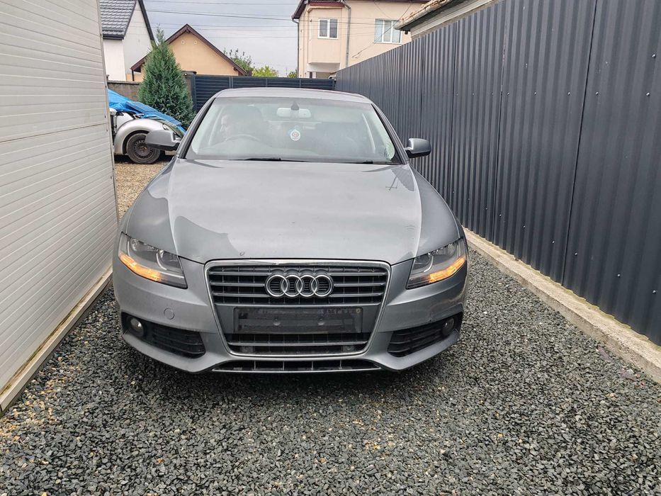 Dezmembrez audi A4 b8 2.0tdi CAHA CAGA