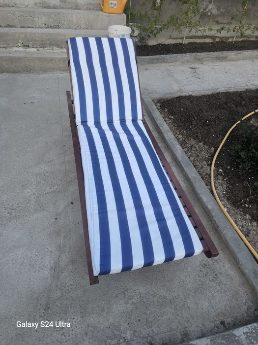 Продам шезлонг лежак садовый