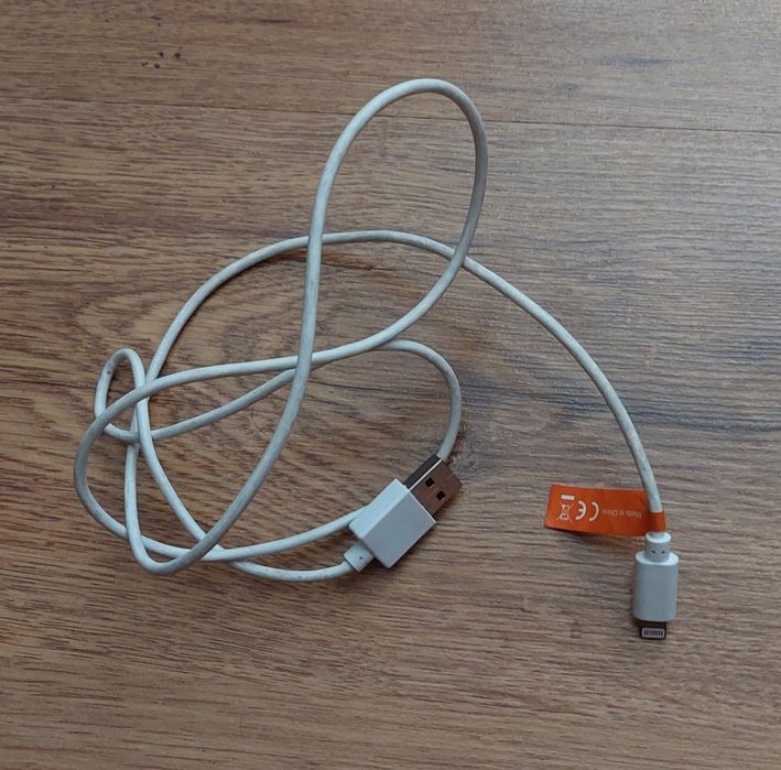 Оригинални аксесоари за IPhone