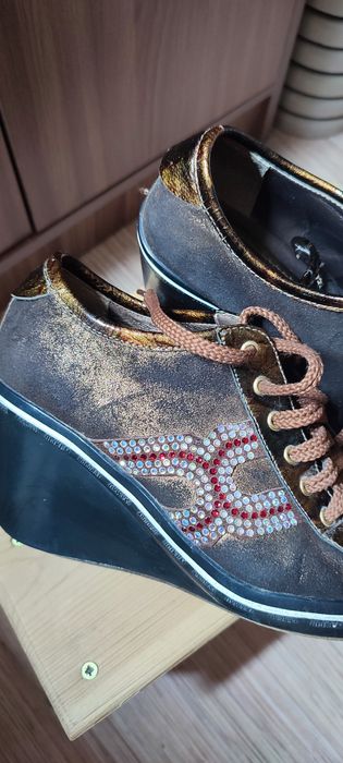 Ботинки на платформе из натуральной кожи