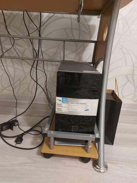 Компьютер продаётся срочно