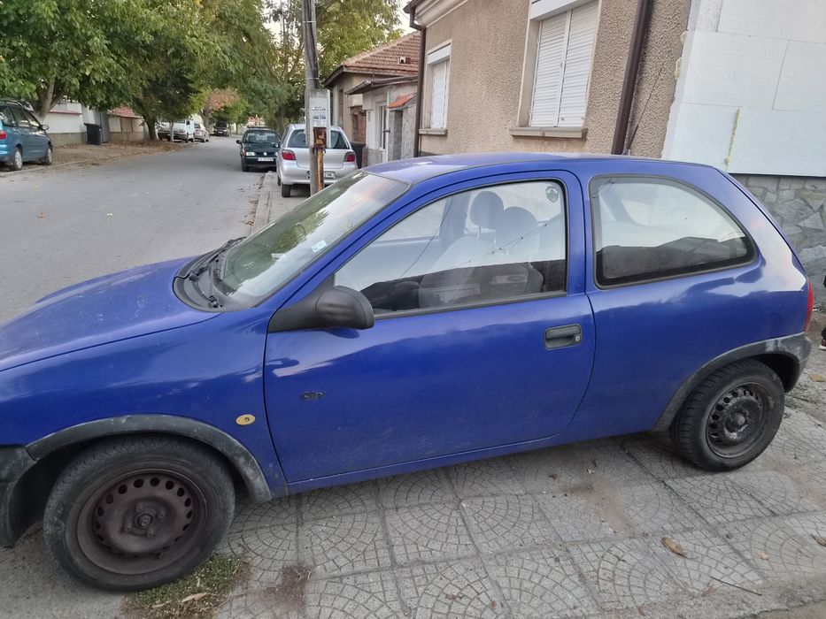 Opel Corsa 1.0 бензин