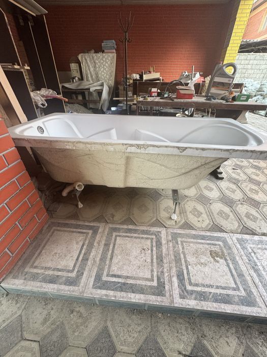 Ванна акриловая 170см