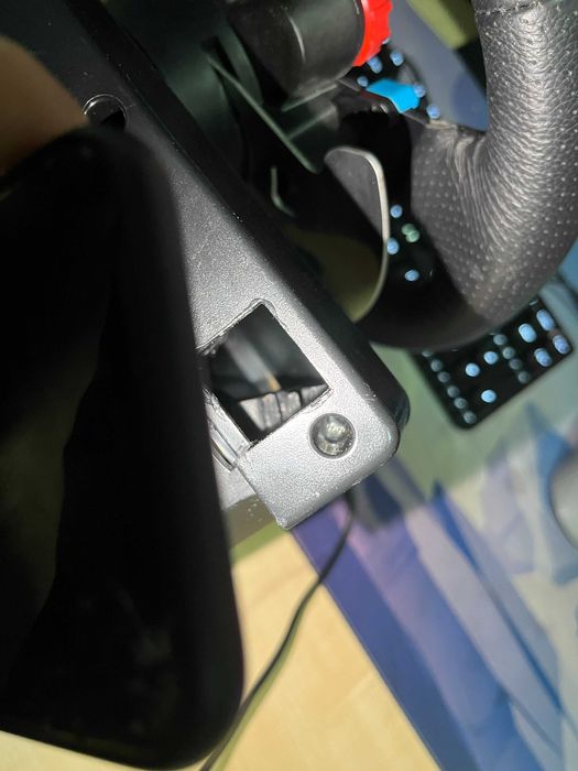 vand volan gaming g29 cu schimbator si pedale