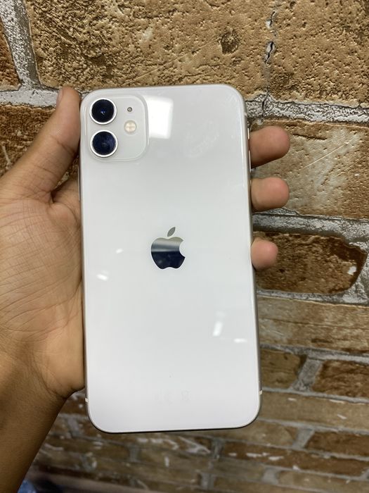 iPhone 11.