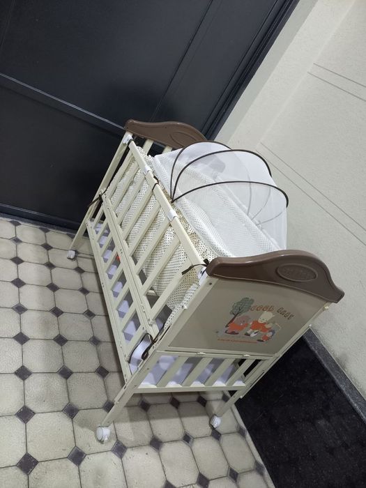 детская кровать.