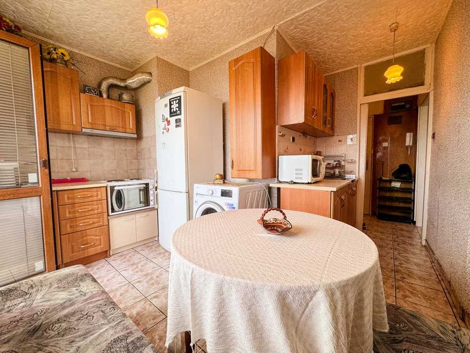 Продава се Двустаен апартамент в Русе, Родина 1 - 60 кв.м за 1484 €/кв.м - Снимка #11