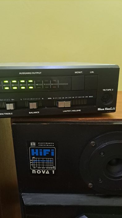 Vînd amplificator Grundig-V30 și boxe