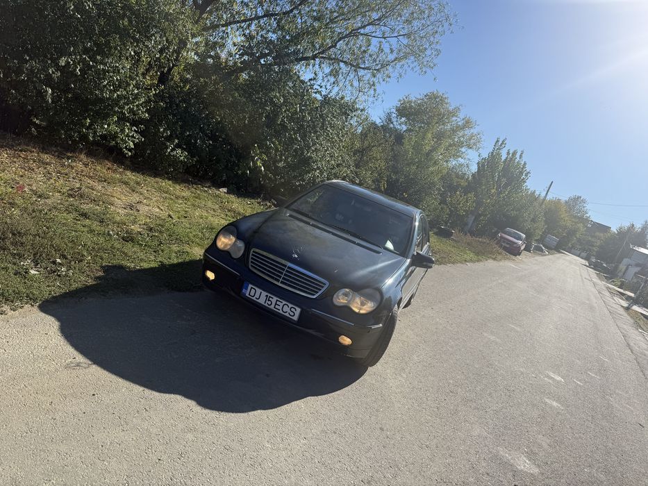 Mercedes-Benz 200