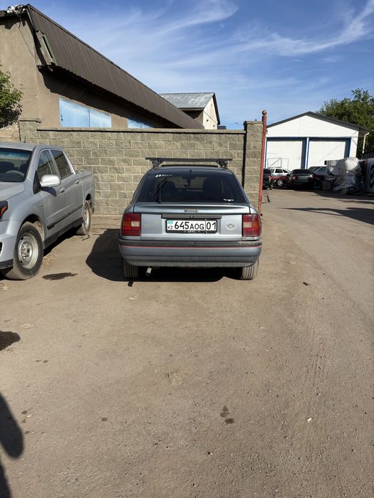 Opel Vectra GT Hatchback