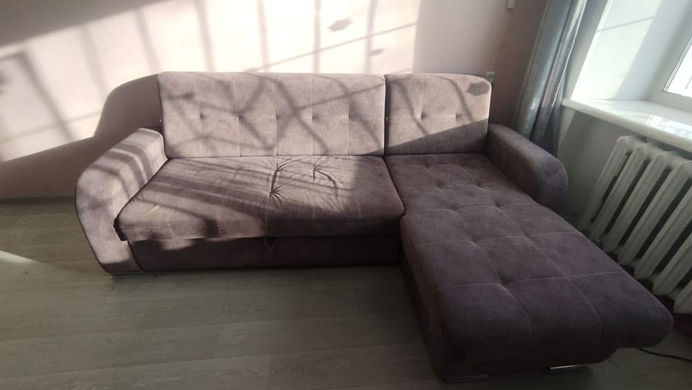 Продам диван угловой