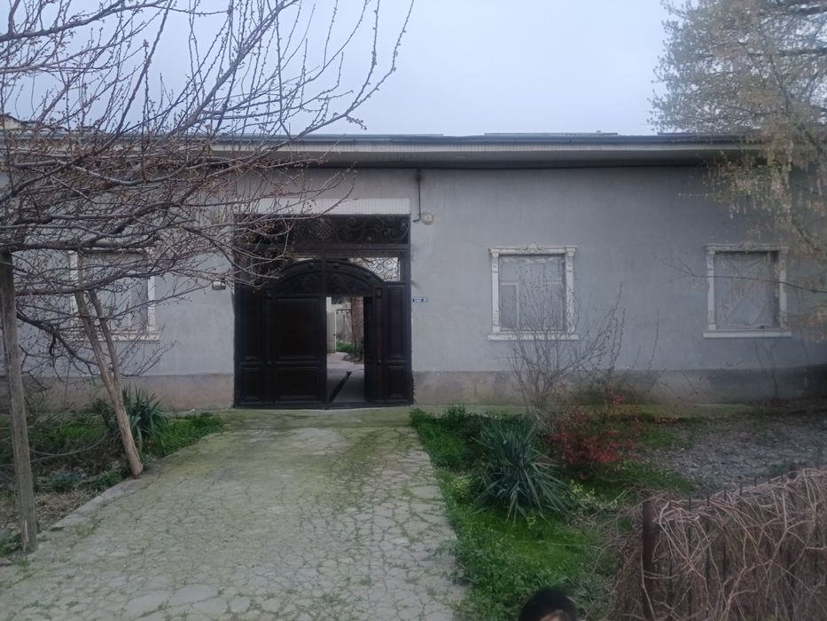 Уй срочна сотилади