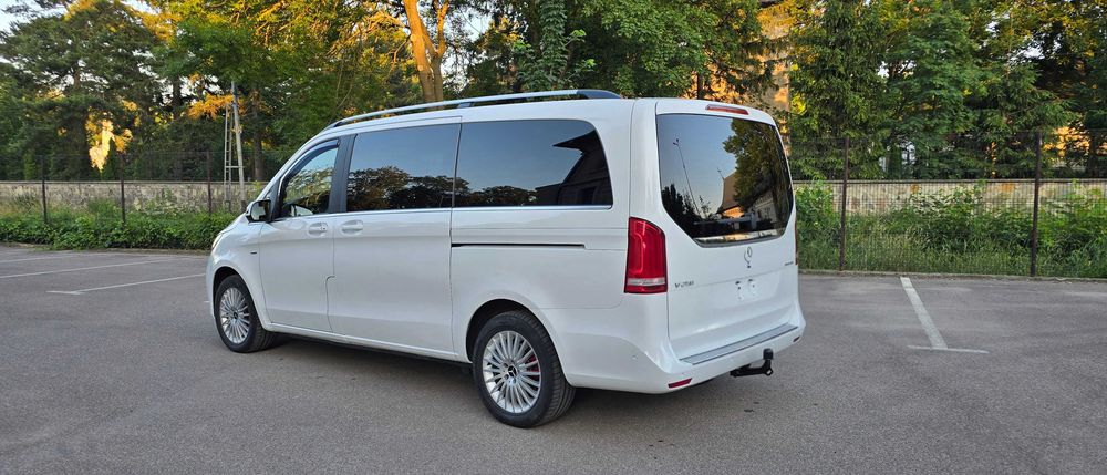 Mercedes V class V250